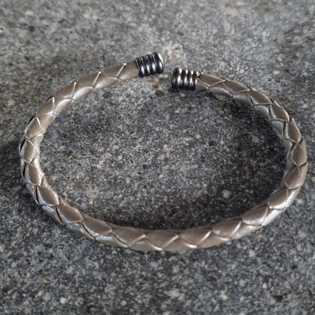 Le Classique Signature Kaki